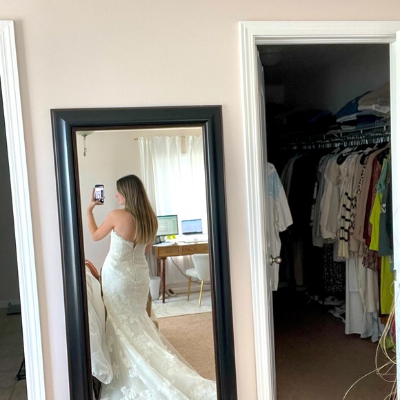 Enzoani Melani Wedding Dress - Picture 4 of 5